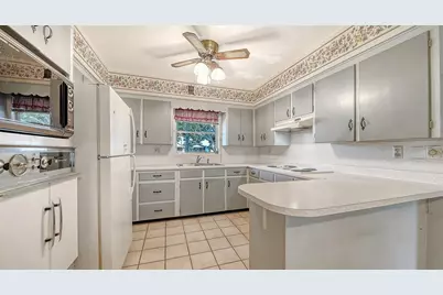 5938 Murdock Avenue, Sarasota, FL 34231 - Photo 13