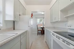 1751 6th St, Sarasota, FL 34236 - Photo 11