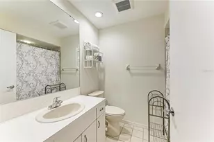 3946 Wilshire Cir E, Sarasota, FL 34238 - Photo 31