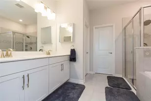 34338 Wynthorne Pl, Wesley Chapel, FL 33545 - Photo 11