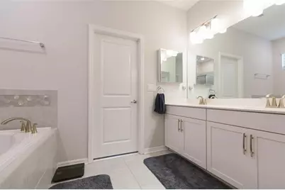 34338 Wynthorne Place, Wesley Chapel, FL 33545 - Photo 17