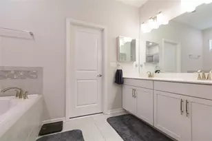 34338 Wynthorne Pl, Wesley Chapel, FL 33545 - Photo 17