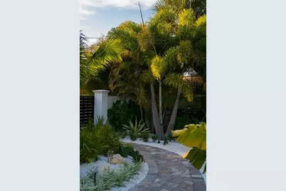 6448 Hollywood Boulevard, Sarasota, FL 34231 - Photo 37