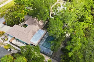3629 Egerton Cir, Sarasota, FL 34233 - Photo 51