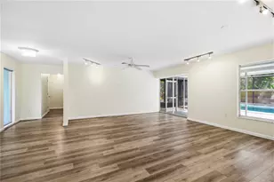 3629 Egerton Cir, Sarasota, FL 34233 - Photo 7