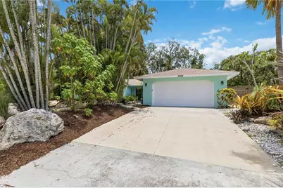3629 Egerton Circle, Sarasota, FL 34233 - Photo 3