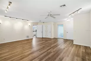 3629 Egerton Cir, Sarasota, FL 34233 - Photo 11