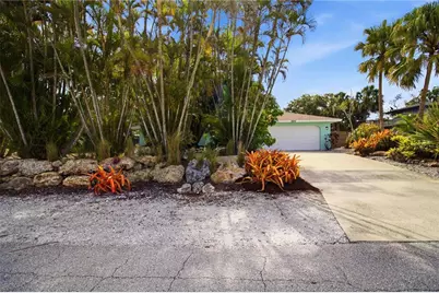 3629 Egerton Circle, Sarasota, FL 34233 - Photo 3