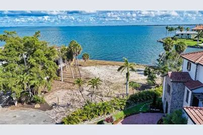 305 S Shore Drive S, Sarasota, FL 34234 - Photo 7