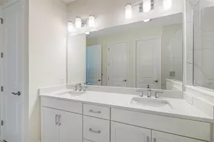 9866 Crystal Isles Cir, Sarasota, FL 34241 - Photo 23