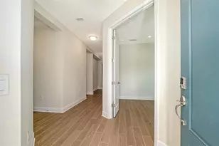 9866 Crystal Isles Cir, Sarasota, FL 34241 - Photo 3