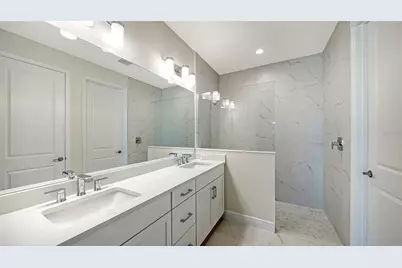 9866 Crystal Isles Circle, Sarasota, FL 34241 - Photo 21