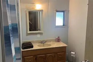 6710 36th Ave E, Palmetto, FL 34221 - Photo 7