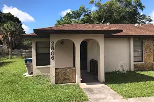2806 46th Ave Dr W, Bradenton, FL 34207 - Photo 1