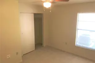 2806 46th Ave Dr W, Bradenton, FL 34207 - Photo 13