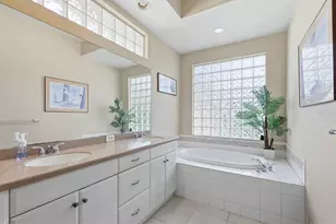 5267 Visionary Ct, Sarasota, FL 34233 - Photo 21