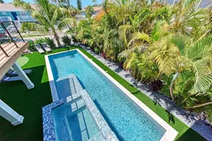 256 Gladiolus St, Anna Maria, FL 34216 - Photo 3