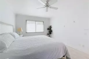 1715 Pelican Cove Rd, Sarasota, FL 34231 - Photo 27