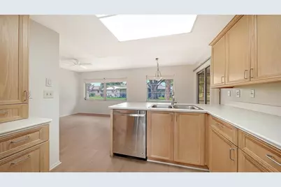 515 Rousseau Drive, Nokomis, FL 34275 - Photo 11