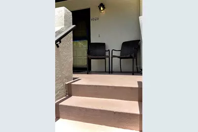 4606 Weybridge #26, Sarasota, FL 34235 - Photo 3