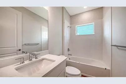 9940 Crystal Isles Circle, Sarasota, FL 34241 - Photo 39