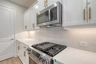 9940 Crystal Isles Cir, Sarasota, FL 34241 - Photo 13