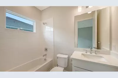 9940 Crystal Isles Circle, Sarasota, FL 34241 - Photo 31