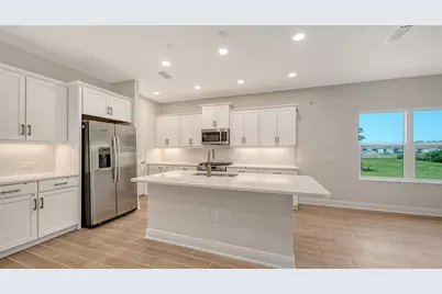 9940 Crystal Isles Circle, Sarasota, FL 34241 - Photo 11
