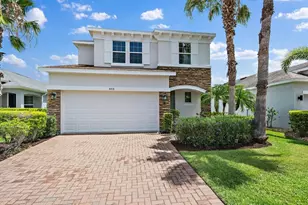 8418 Nandina Dr, Sarasota, FL 34240 - Photo 1
