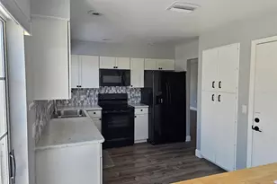 3625 57th Ave Dr W, Bradenton, FL 34210 - Photo 9