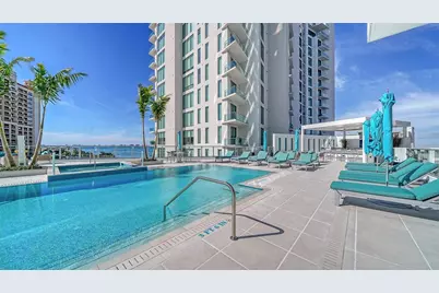 301 Quay Commons #1007, Sarasota, FL 34236 - Photo 5