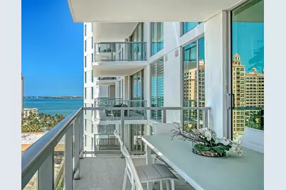 301 Quay Commons #1007, Sarasota, FL 34236 - Photo 3