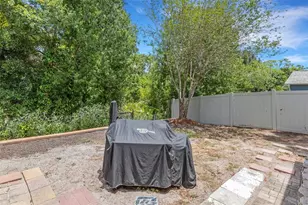 907 50th St E, Bradenton, FL 34208 - Photo 33