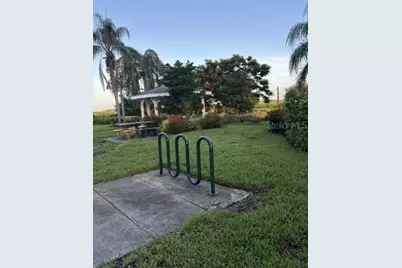907 50th Street E, Bradenton, FL 34208 - Photo 43