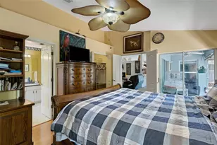 907 50th St E, Bradenton, FL 34208 - Photo 21