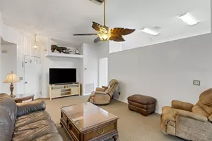 907 50th St E, Bradenton, FL 34208 - Photo 9