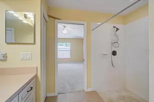 22 Christie Ave, Sarasota, FL 34232 - Photo 21