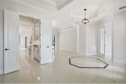 8057 Rio Bella Place, University Park, FL 34201 - Photo 11