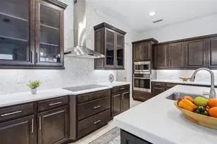 1850 Magnolia St, Sarasota, FL 34239 - Photo 9