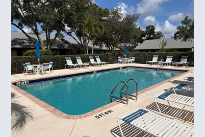 4521 Kingsmere #6, Sarasota, FL 34235 - Photo 3