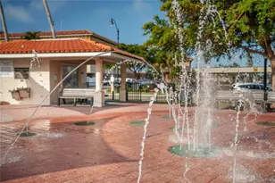 908 Villas Dr, Venice, FL 34285 - Photo 37