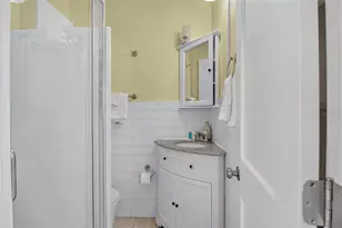 908 Villas Dr, Venice, FL 34285 - Photo 13