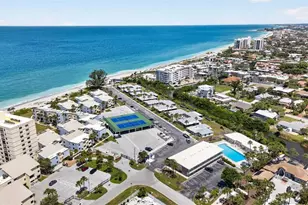 908 Villas Dr, Venice, FL 34285 - Photo 1