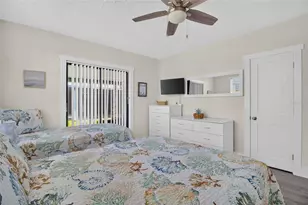 908 Villas Dr, Venice, FL 34285 - Photo 11