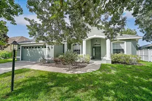 10647 Old Grove Cir, Bradenton, FL 34212 - Photo 1
