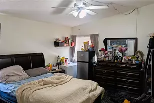 5350 Castleman Dr, Sarasota, FL 34232 - Photo 5