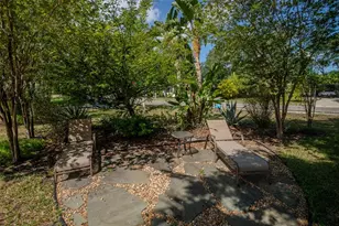 219 24th St W, Bradenton, FL 34205 - Photo 9