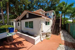 219 24th St W, Bradenton, FL 34205 - Photo 13