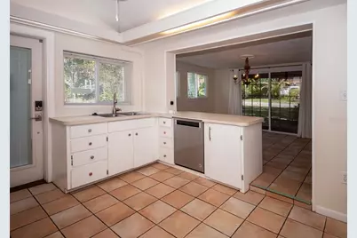 219 24 Street W, Bradenton, FL 34205 - Photo 17