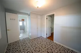 219 24th St W, Bradenton, FL 34205 - Photo 33